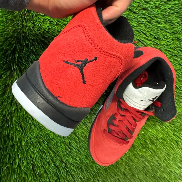 Air Jordan 5 Retro Toro Bravo - Picture 4 of 12